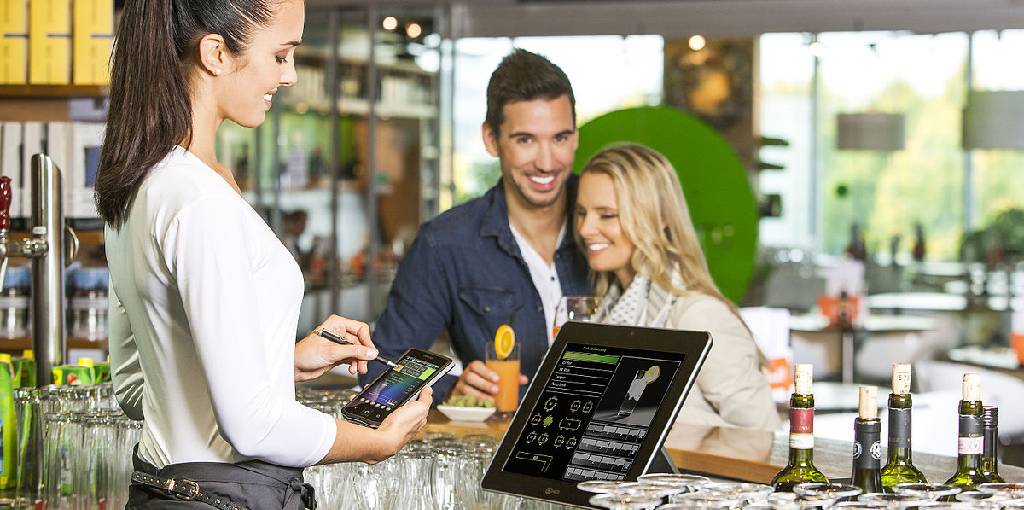 Benefits of Using a Restaurant POS Software